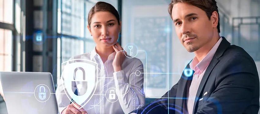 Consultores que tienen una certificación en Ciberseguridad