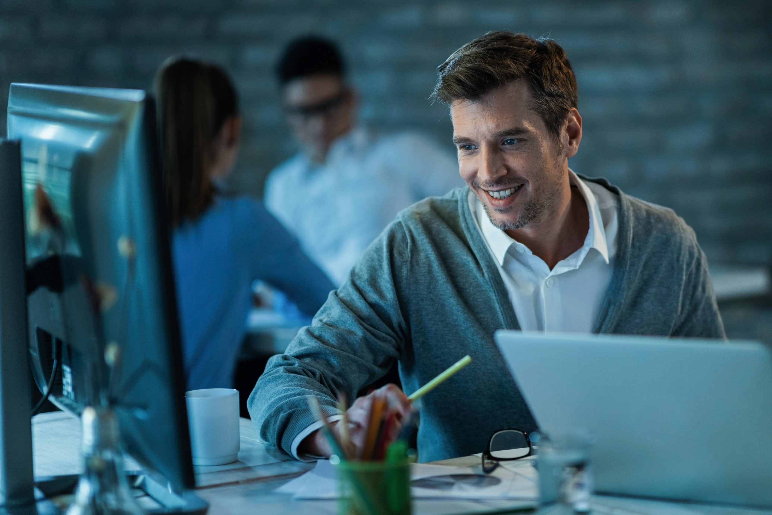 AlumnO frente al Curso Administrador de configuración Microsoft Endpoint