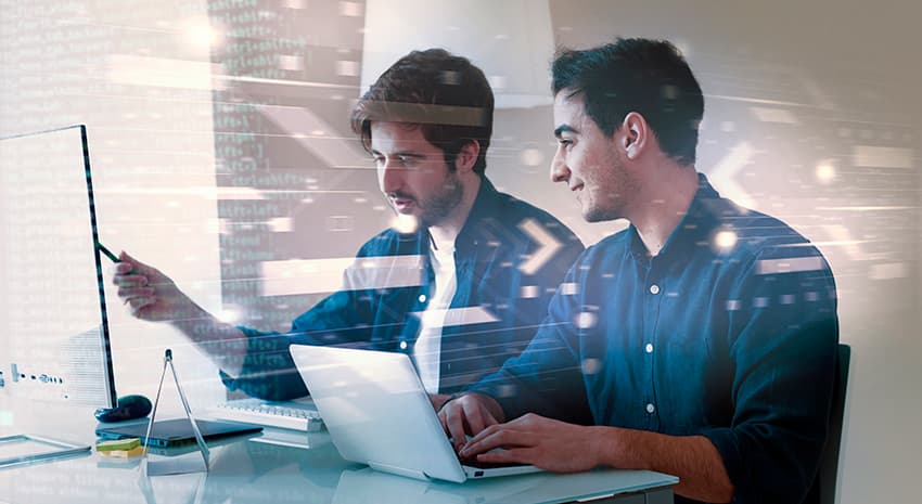 Alumnos frente al curso AZ 204