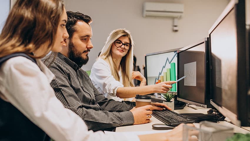 Adoptar la IA en empresas con formaciones Microsoft de Gadesoft 