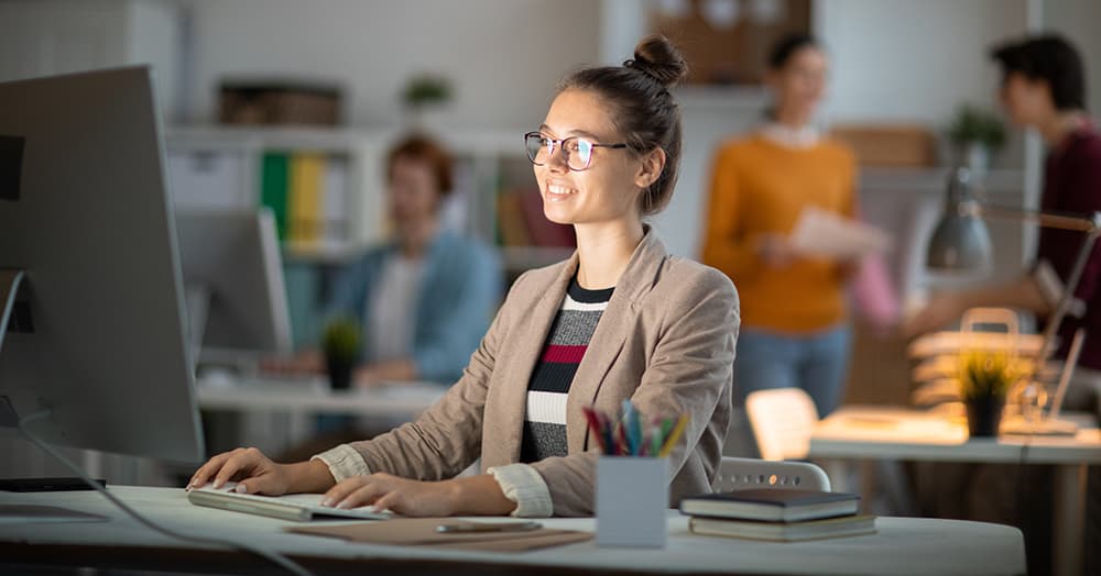 Experta en Microsoft 365 con el máster en Inteligencia Artificial de Gadesoft 