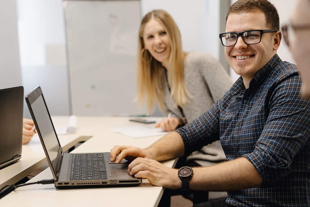 Inscribirse al máster de Gadesoft para obtener una certificación en Ciberseguridad