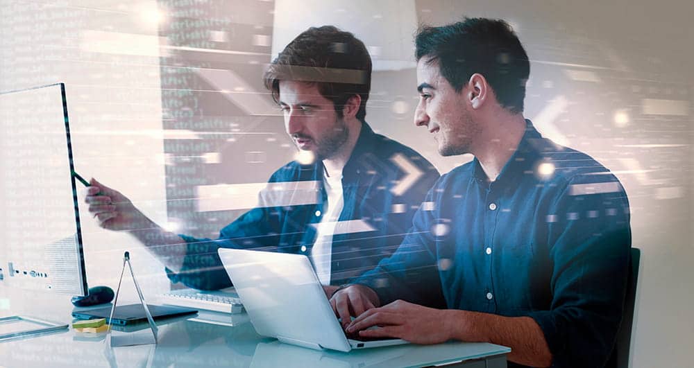 Alumnos asistiendo a formaciones oficiales de sharepoint con Gadesoft